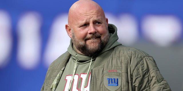 New York Giants head coach Brian Daboll walks onto the field for warmups before the Houston Texans game at MetLife Stadium, Nov 13, 2022, in East Rutherford, New Jersey.