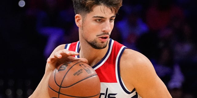 Washington Wizards small forward Deni Avdija drives against the 76ers at Wells Fargo Center in Philadelphia, Nov. 2, 2022.