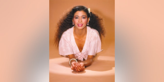 1983 actress/ singer Irene Cara poses for a portrait in Los Angeles, California.
