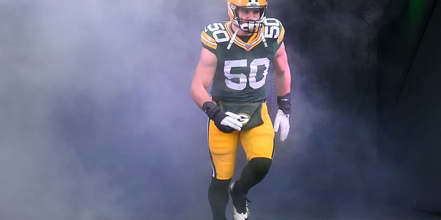 Blake Martinez of the Green Bay Packers takes the field prior to a game against the Washington Redskins at Lambeau Field Dec 8, 2019, in Green Bay, Wis. 