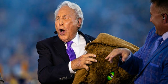 Lee Corso to return for college football Saturday after missing last three  weeks | Fox News