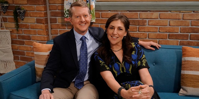 "Jeopardy!" hosts Ken Jennings and Mayim Bialik both host the beloved game show.