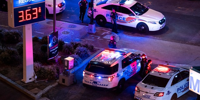 DC Metropolitan Police Department officers are seen at Florida Avenue and P Street, NE, Sept.  22, 2022. 