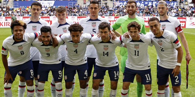 (Top Row LR) Gio Reyna of United States men's national team, Sam Vines of United States men's national team, Aaron Long of United States men's national team, United States men's national team goalkeeper Matt Turner, Walker Zimmerman of United States men's national team(Front row LR) Weston McKennie of United States men's national team, Jesus Ferreira of United States men's national team, Tyler Adams of United States men's national team, Luca de la Torre of United States men's national team, Brenden Aaronson of United States men's national team, Sergino Dest of United States men's national team during the Japan-United States International Friendly Match at Dusseldorf Arena on September 23, 2022 in Dusseldorf, Germany.