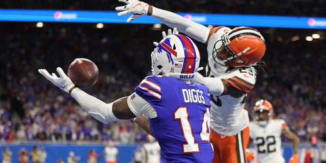 Bills' Sean McDermott sparks Stefon Diggs touchdown with sideline chat