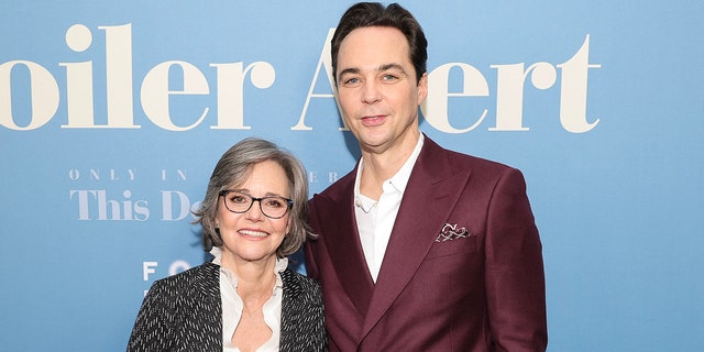 Sally Field was impressed by Jim Parsons ability to improvise on set.