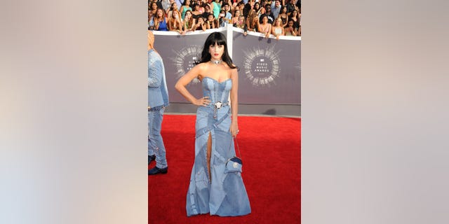 Katy Perry wore an all-denim Versace look to the 2014 MTV Video Music Awards.
