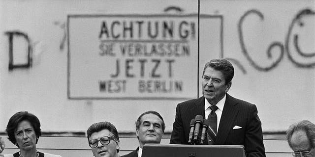 Reagan's Berlin Wall speech