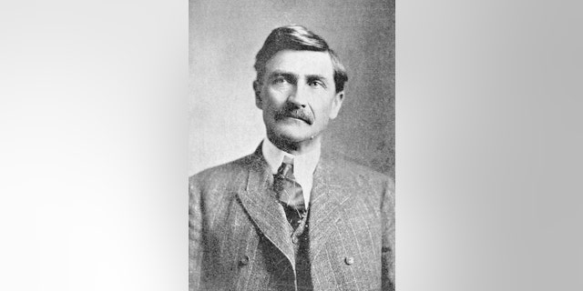 Xerife Pat F. Garrett, o famoso xerife do condado de Lincoln, Novo México, que atirou em Billy the Kid.