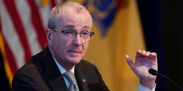 El gobernador de Nueva Jersey, Phil Murphy, criticó al comité de selección de la NCAA a principios de esta semana.