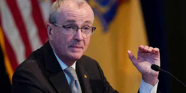 El gobernador de Nueva Jersey, Phil Murphy, criticó al comité de selección de la NCAA a principios de esta semana.