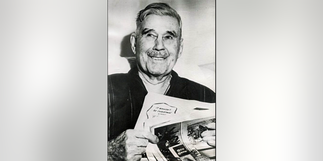 Pudge Heffelfinger at age 82 in Blessing, Texas, around 1950. He died at age 86 in 1954. Heffelfinger was the first athlete paid to play football. He continued to play competitive football until age 64.