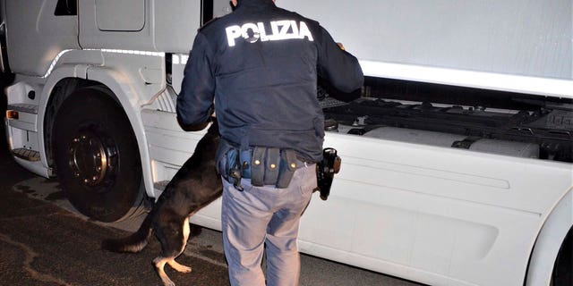 Italy Cracks Down On Alleged High Speed Migrant Trafficking Ring Fox News 