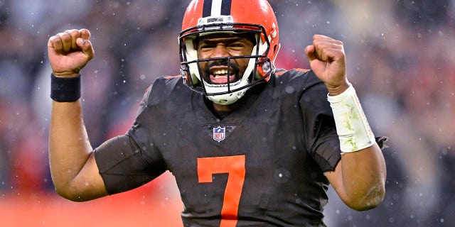 Cleveland Browns quarterback Jacoby Brissett celebrates a touchdown during overtime against the Tampa Bay Buccaneers in Cleveland, Nov. 27, 2022.