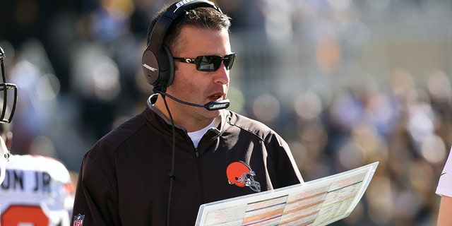 Offensive coordinator John DeFilippo of the Cleveland Browns looks on from the sideline during a game against the Steelers at Heinz Field on Nov. 15, 2015, in Pittsburgh.