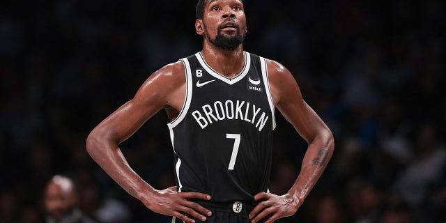 Brooklyn Nets forward Kevin Durant, #7, looks up during the second half against the Chicago Bulls at Barclays Center Nov. 1, 2022 in New York.