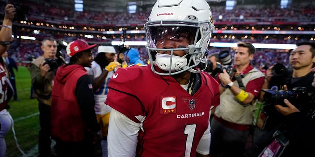 Arizona Cardinals quarterback Kyler Murray (1) walks off the field after a game against the Los Angeles Chargers, Sunday, Nov. 27, 2022, in Glendale, Ariz.