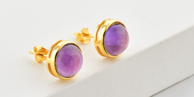 These newly launched earrings are a perfect gift for your elegant friends who want to add to their jewelry collection.