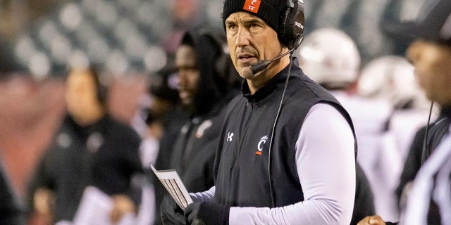 Cincinnati head coach Luke Fickell looks on during the first half against Temple, Nov. 19, 2022, in Philadelphia.