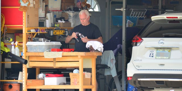 George Anthony steps out in Florida, Tuesday, November 15, 2022, as accusations by his infamous daughter Casey Anthony emerge in a bombshell documentary.