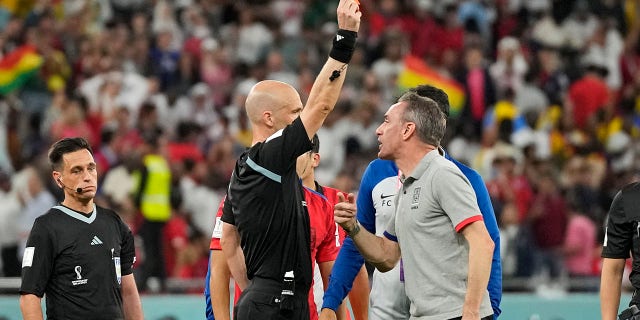 World Cup 2022: South Korea coach Paulo Bento screams at ref over match ending | Fox News World Cup 2022: South Korea coach Paulo Bento screams at ref over match ending | Fox News