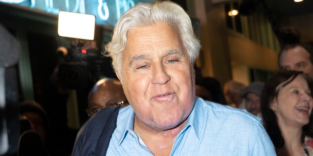 For the first time since suffering serious burns, Jay Leno returned to his Sunday Night Comedy Gig in Hermosa Beach.