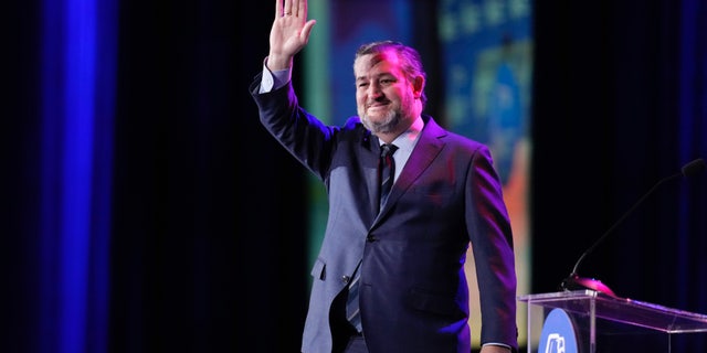 Senator Ted Cruz, R-Texas, takes the stage before speaking at an annual Republican Jewish Coalition leadership meeting in Las Vegas on Saturday, November 19, 2022.