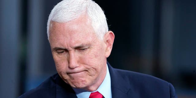 According to his team, Pence informed the National Archives Jan. 18 of a small number of potential classified documents found in two small boxes. 