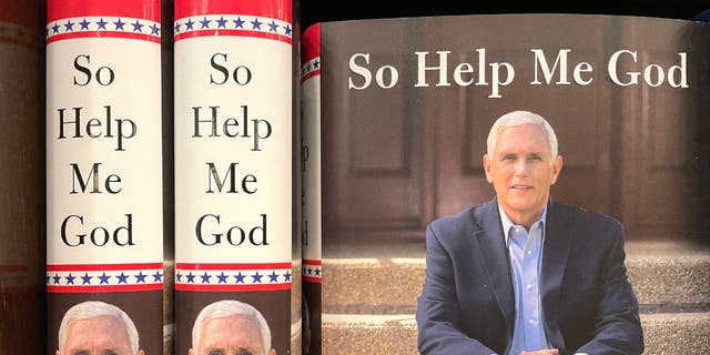 El nuevo libro de Mike Pence "Así que ayuda a Dios" Detalles de su paso por la Casa Blanca.