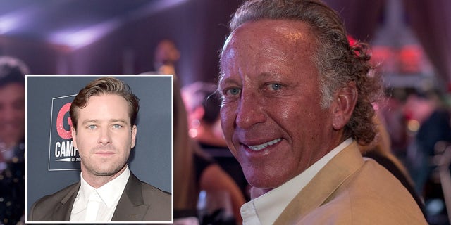 Ayah Armie Hammer, Michael Armand Hammer, meninggal hari Minggu pada usia 67 tahun.