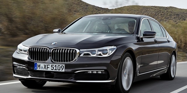 Prices for the 2017 BMW 7-Series are down 56.9% from when it was new.