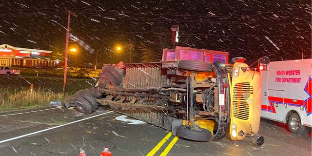 Chicago High School Hockey Team's Bus Hit By Suspected Drunk Driver In ...