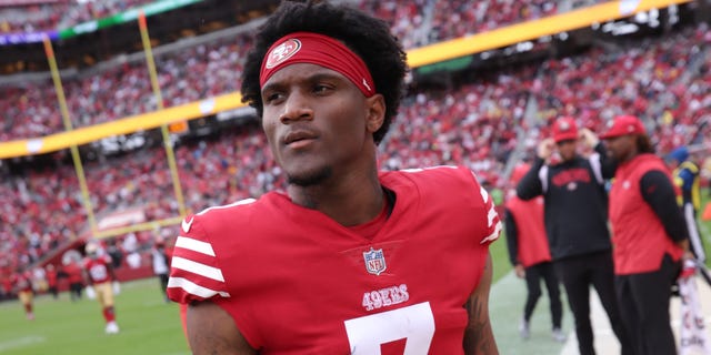 Charvarius Ward #7 of the San Francisco 49ers on the sidelines during the game against the Seattle Seahawks at Levi's Stadium on September 18, 2022 in Santa Clara, California. The 49ers defeated the Seahawks 27-7.