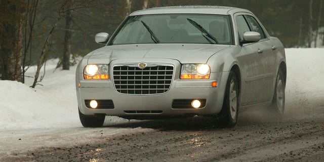 Chrysler 300 jest zbudowany na tej samej platformie co Dodge Magnum, Challenger i Charger.