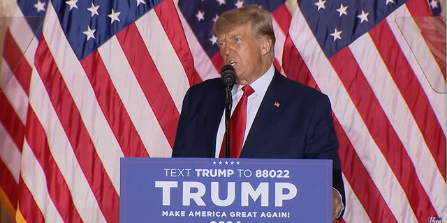 Mantan Presiden Donald Trump berbicara di sebuah acara yang mengumumkan kampanye presiden 2024
