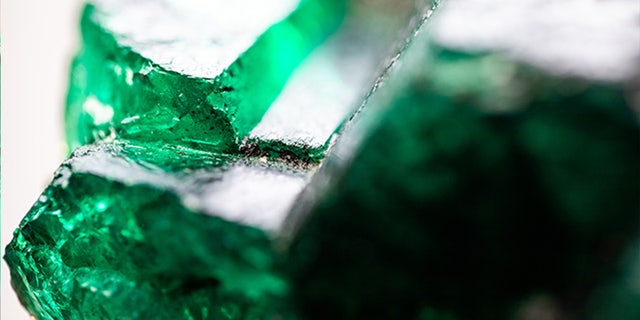 The Chipembele emerald was purchased by Eshed-Gemstar (Israel) in November 2021 at an emerald auction.