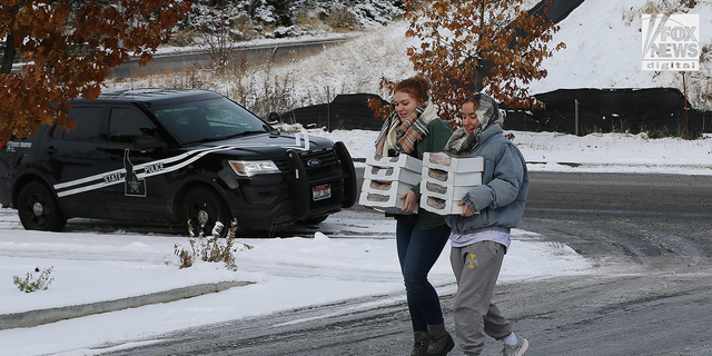 Students at the University of Idaho and a local pizza place worker delivered pizza to the Moscow Police Department.