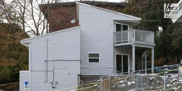 Eine Seitenansicht des Hauses in Moskau, Idaho, am Dienstag, den 22. November 2022, in dem vier Studenten getötet wurden.