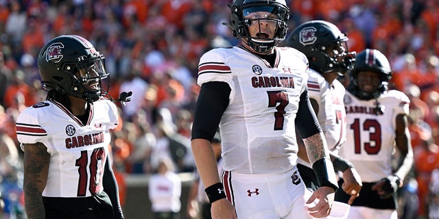 South Carolina Upsets No. 8 Clemson, All But Ending Tigers' CFP Hopes ...