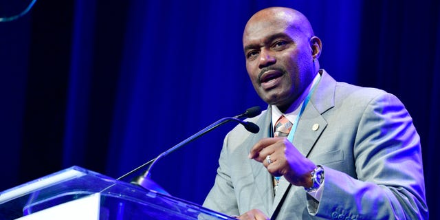Tim Hardaway speaks at The Buoniconti Fund to Cure Paralysis’ 37th Annual Great Sports Legends Dinner at the Marriott Marquis Hotel on Oct. 24, 2022 in New York City.