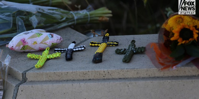 Moscow, Idaho police need more tips to crack quadruple murder case, ex-FBI officials say 3 Crosses at an improvised memorial at the University of Idaho in Moscow, Idaho Monday, November 21, 2022, for four of its students who were slain on November 13.