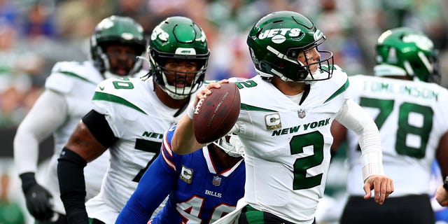 Zach Wilson (2) of the New York Jets scrambles against the Buffalo Bills during the second half at MetLife Stadium on Nov. 6, 2022, in East Rutherford, New Jersey.