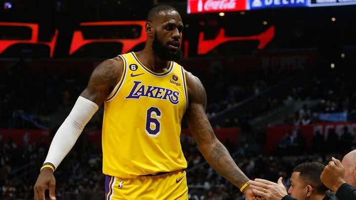 Fox News Flash top sports headlines for November 18