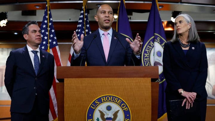 206 Democrats vote against bill banning federal officials from policing online speech 206 Democrats vote against bill banning federal officials from policing online speech