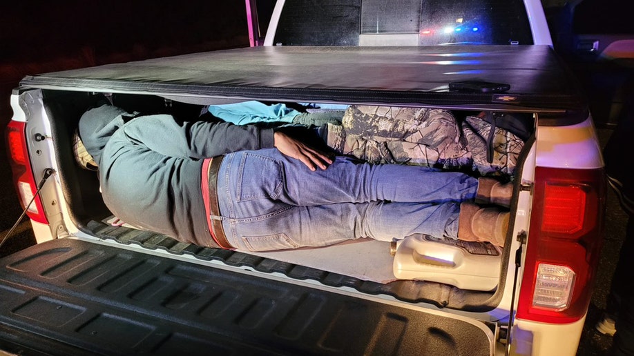 illegal immigrants crammed in pickup truck bed