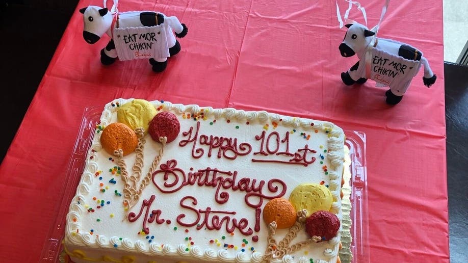 The 101st birthday cake of Chick-fil-A regular Mr. Steve
