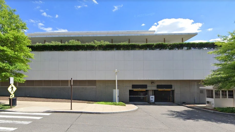 Kennedy Center parking garage