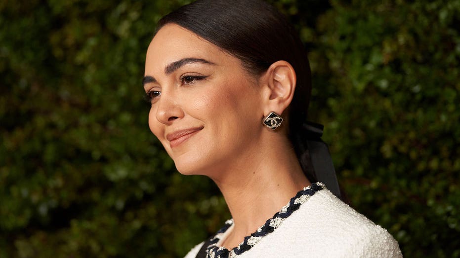 ‘Rings of Power’ star Nazanin Boniadi urges support for female protesters in Iran