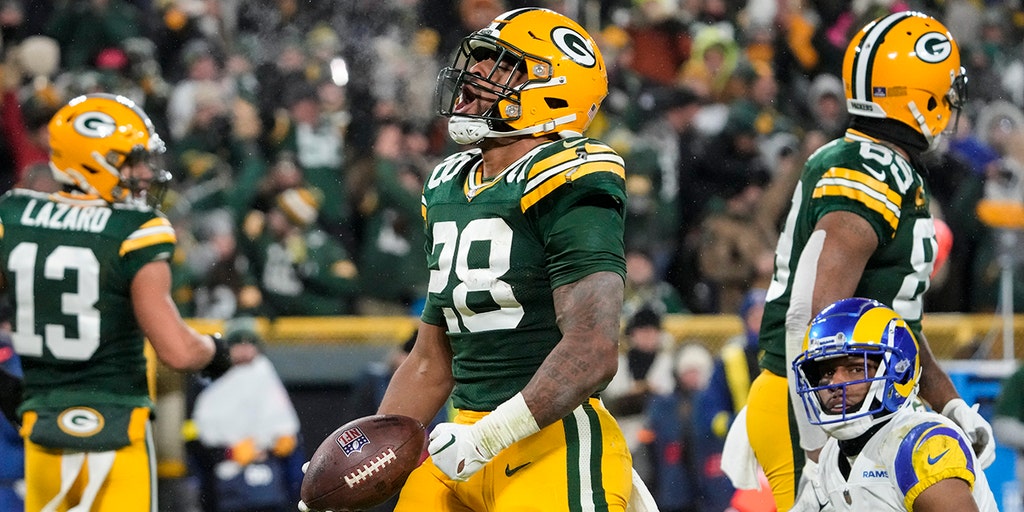 Packers' AJ Dillon rushes for two touchdowns as Green Bay looks to