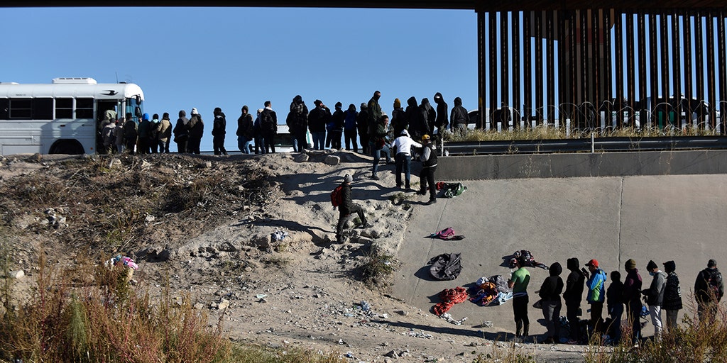 AP22352190419395.jpg?ve=1&tl=1